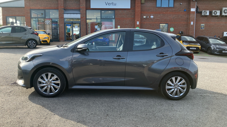 Toyota Yaris 1.5 Hybrid Icon 5dr CVT Hybrid Hatchback